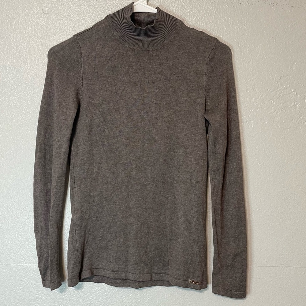 T Tahari Taupe Cowl Neck Lightweight Sweater​​​